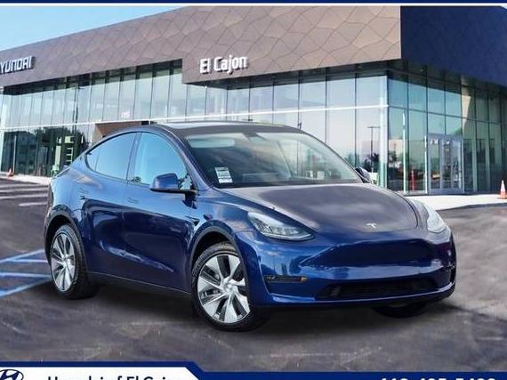 TESLA MODEL Y 2021 5YJYGDEE0MF071376 image